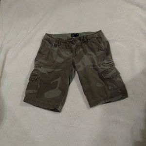 American Eagle cargo shorts (women's)